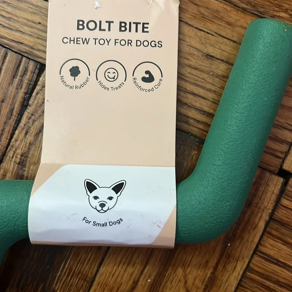 NWT wild one bolt bite chew toy green for small dogs